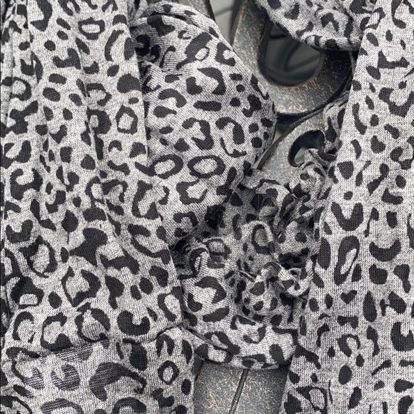Accessories | Black Gray Cheetah Print Wrap | Poshmark